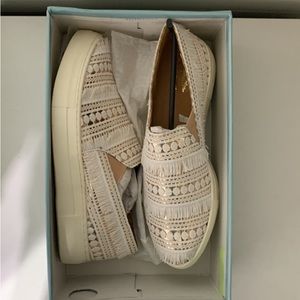 Seychelles Varsity Rose Gold Metallic Slip On Sneaker Size 8.5